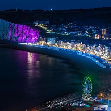 La Verriere. Les Locations Isahora C'Est Aussi Plusieurs Appart' De Standing A 2 Pas Du Chateau D'Eu, Des Falaises Du Treport, De Mers Les Bains Et Aux Portes De La Baie De Somme Eu (Seine-Maritime) Dış mekan fotoğraf