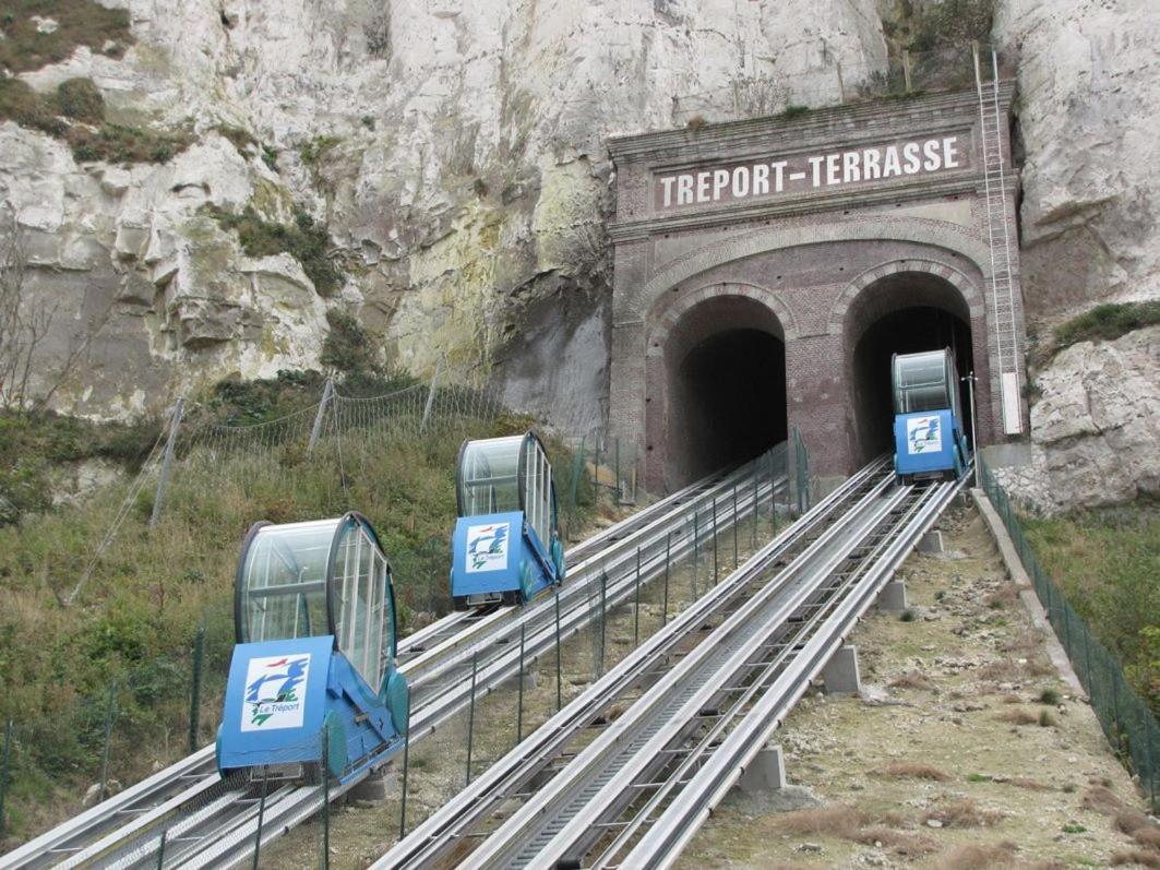 La Verriere. Les Locations Isahora C'Est Aussi Plusieurs Appart' De Standing A 2 Pas Du Chateau D'Eu, Des Falaises Du Treport, De Mers Les Bains Et Aux Portes De La Baie De Somme Eu (Seine-Maritime) Dış mekan fotoğraf